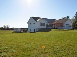 7845 Summit City Rd, Kingsley, MI 49649