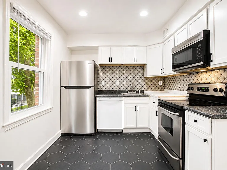 3927 Pennsylvania Ave SE #101 — Photo 10