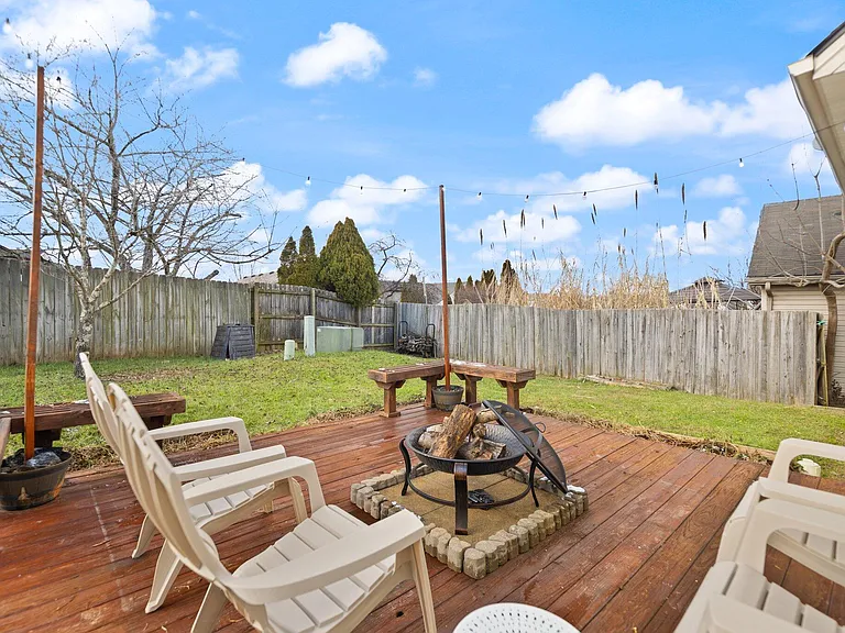 1409 Pleasant Ridge Dr — Photo 22