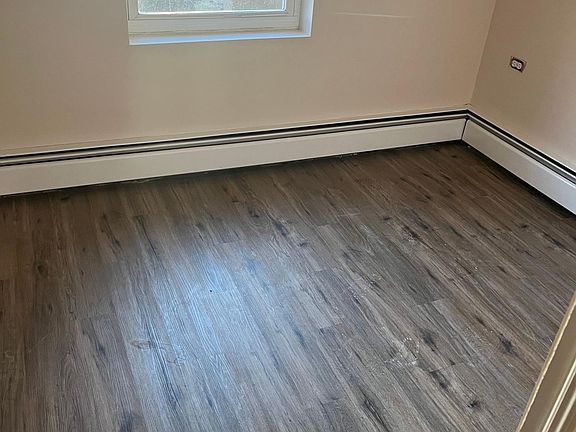 3rd image of 558A Logan Ave #1