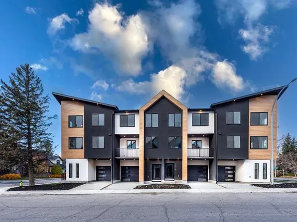 2402 S Westmount Rd NW, Calgary, AB T2N 3N8