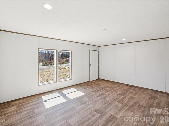 4th image of 5350 Hope Rd