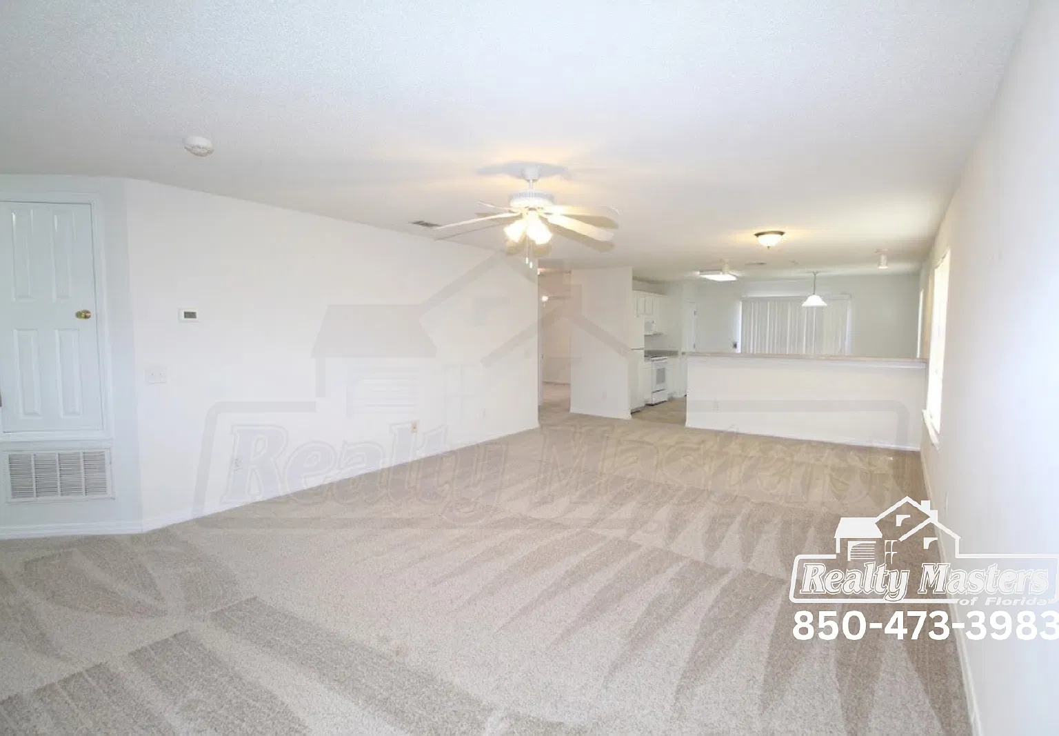 3 bed, 2.0 bath, 1387 sqft, $1,650 — Photo 2