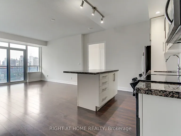 28 Linden St #1405 — Photo 20