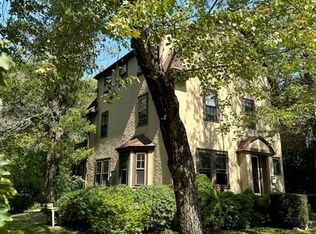 2 Twitchell St, Wellesley, MA 02482