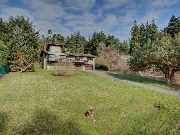 3rd image of 1583 Blue Heron Ln