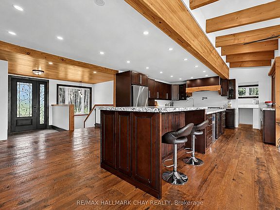 5th image of 1507 Hendrie Rd