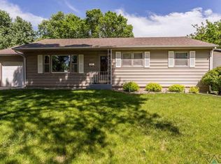 3012 S 6th Ave, Sioux Falls, SD 57105
