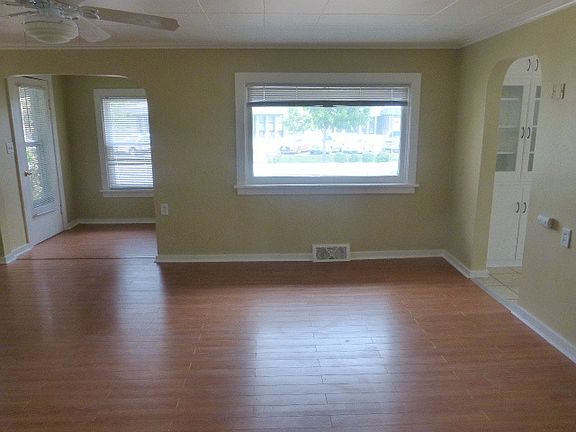 5th image of 17424 E Main Ave