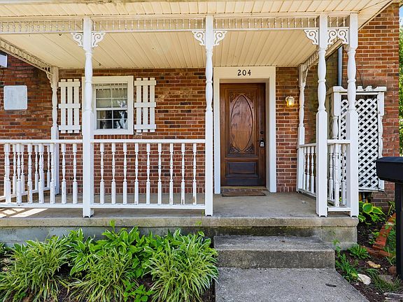 3rd image of 204 Moberly Ave
