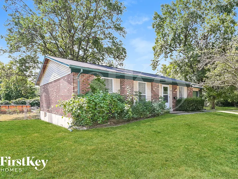 2288 Kingsford Dr — Photo 2