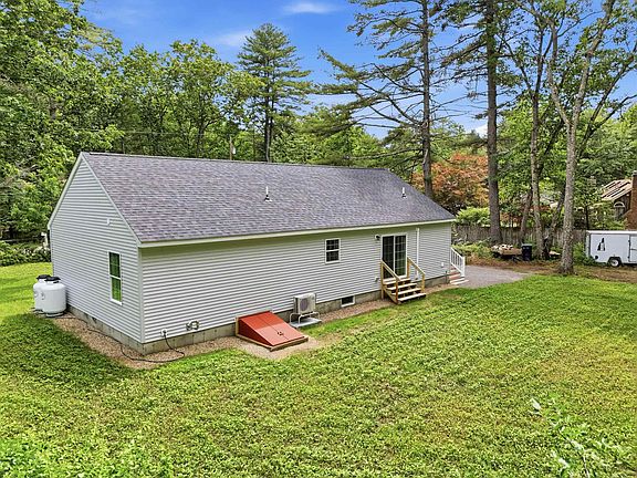 4th image of 32 Andrews Road