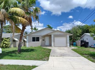 908 SW 2nd St, Boynton Beach, FL 33435