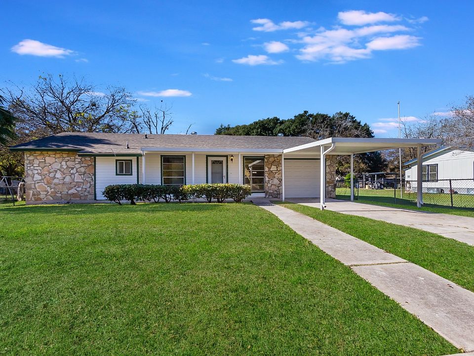 1st image of 2439 Tucker Dr