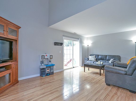 4th image of 1517 Laurel Oaks Dr #0