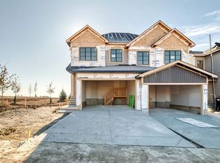 524 N Heritage Blvd, Cochrane, AB T4C2M1