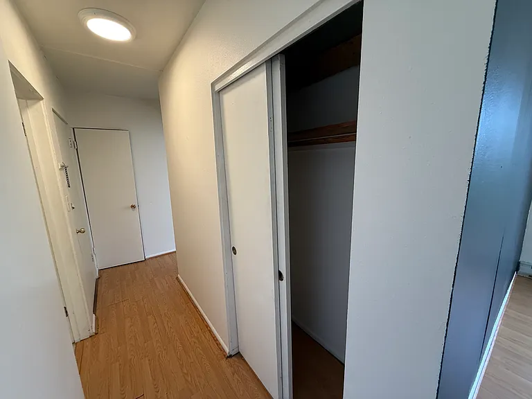 129 11th Ave E #101 — Photo 13
