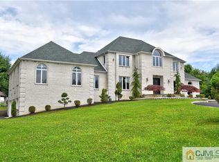 10 Precedent Pl, Manalapan, NJ 07726