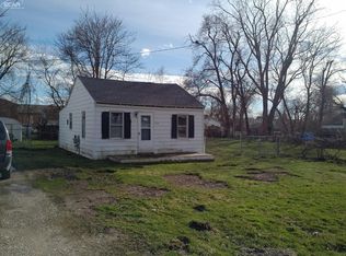 3260 Alpena St, Burton, MI 48529