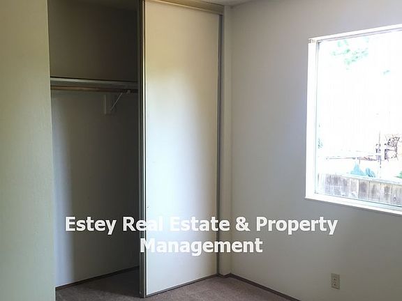 3rd image of 251 Panorama Dr
