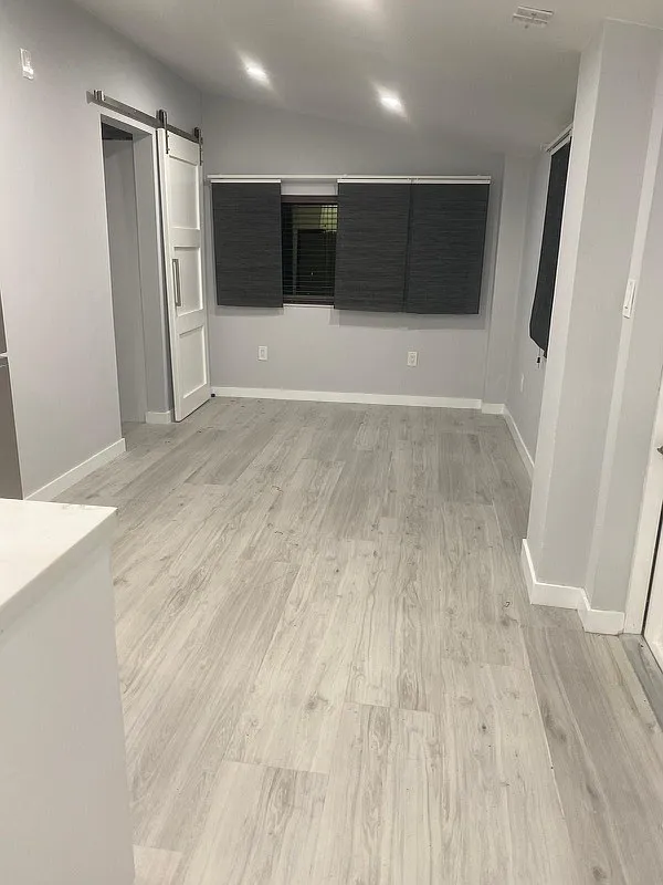 2 bed, 900 sqft, $2,800 — Photo 2