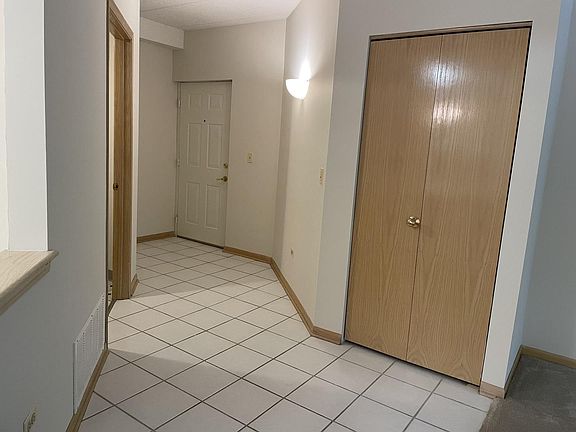4th image of 7831 W 157th St Unit 202