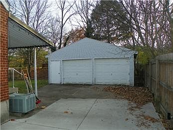 3rd image of 2535 Arroka Dr