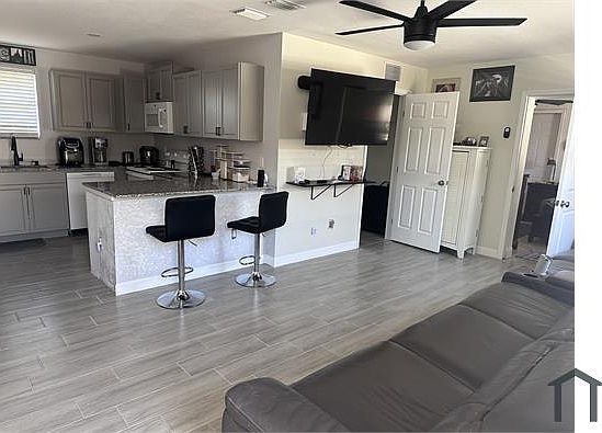 1st image of 302 Louise Ave #B