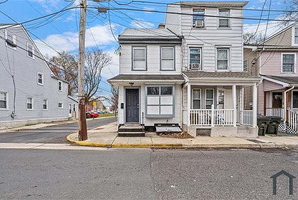 1st image of 312 York St