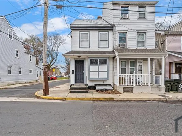 312 York St, Burlington, NJ 08016