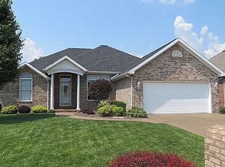 108 Fairfax Dr, Newburgh, IN 47630