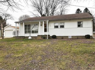 346 Fenton Ave, Conneaut, OH 44030