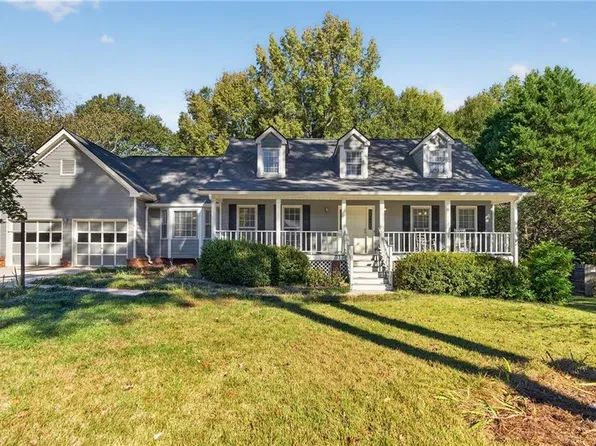 5257 Fox Hill Ct, Peachtree Corners, GA 30092