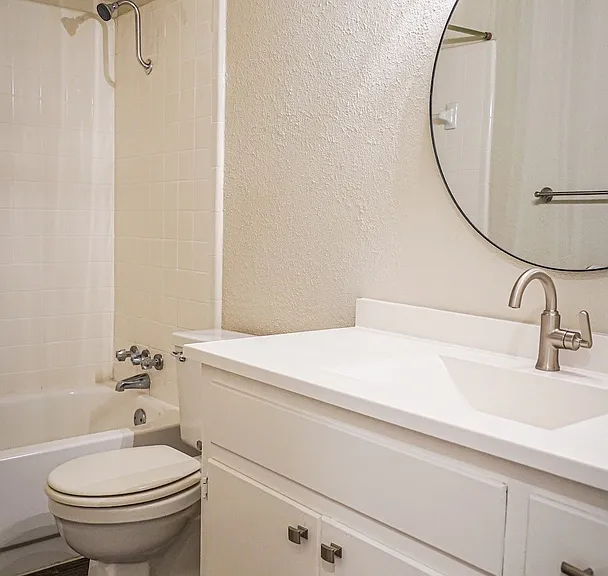 B 613-615 Barbara Jean — Photo 10