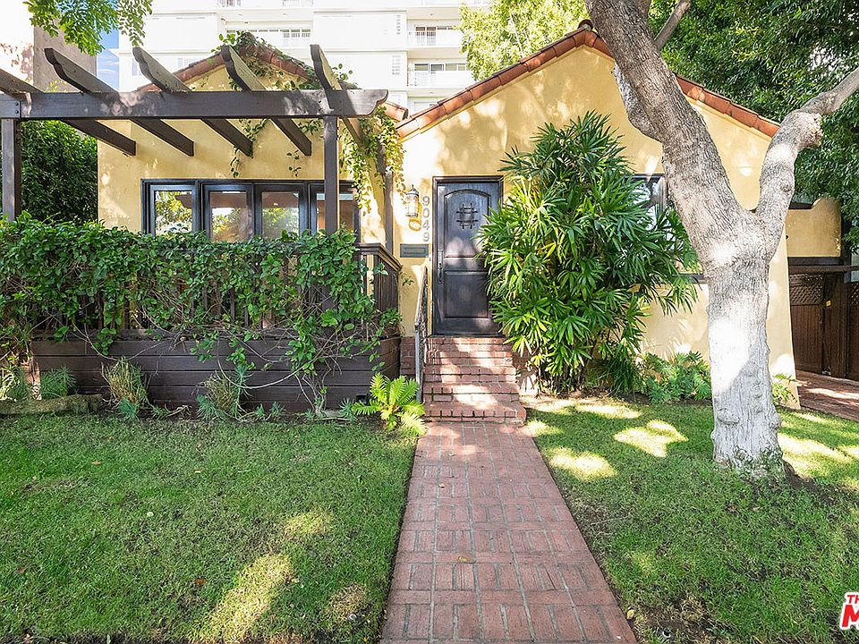 1st image of 9049 Elevado St