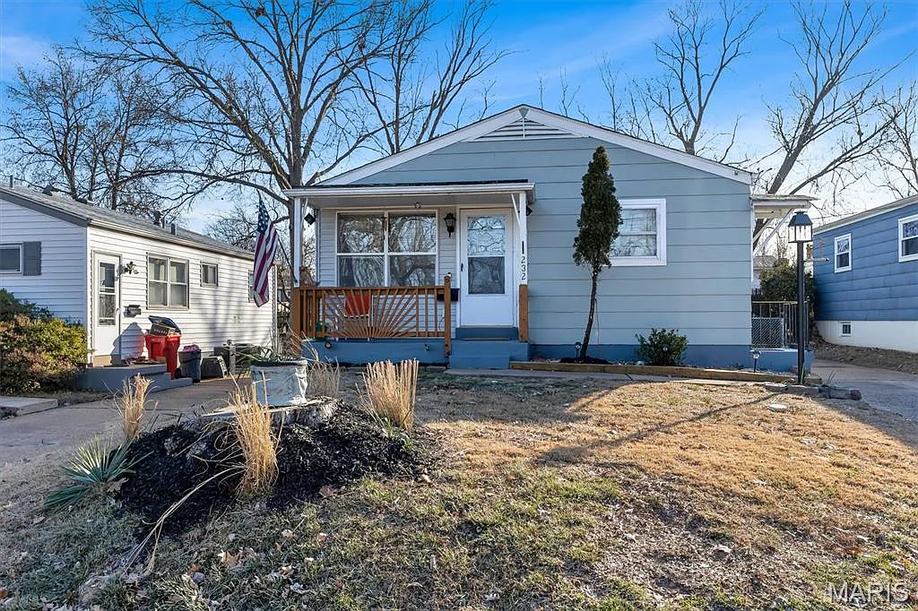 232 Rayburn Ave photo 1