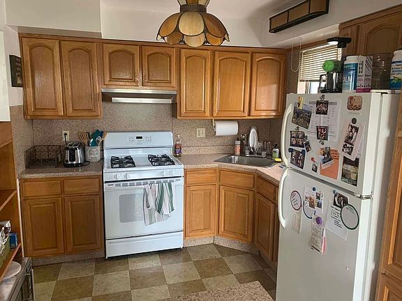 2nd image of 28-18 43rd St #3