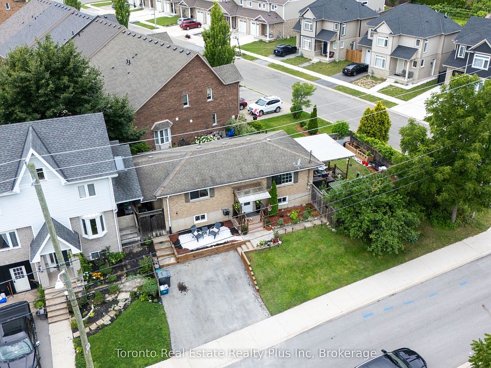 1st image of 23 Moffatt St