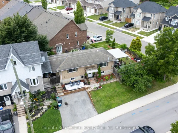 23 Moffatt St, Saint Catharines, ON L2P 2L4