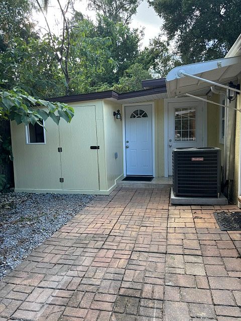 1st image of 3807 Clinton Rd #4