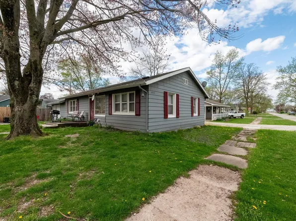 6929 Monroe St, Stockwell, IN 47983