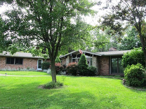 2nd image of 10242 Echo Hill Dr