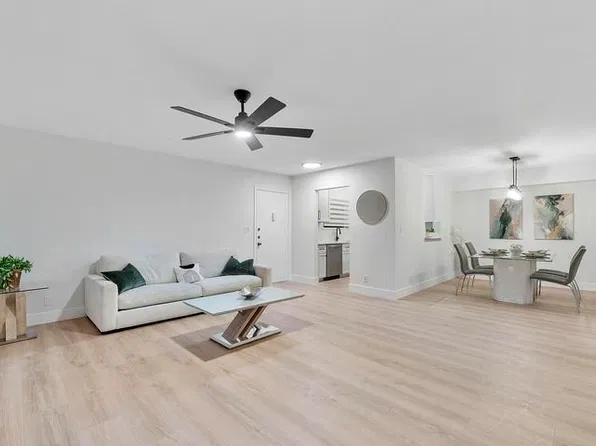 195 Deer Creek Blvd APT 807, Deerfield Beach, FL 33442