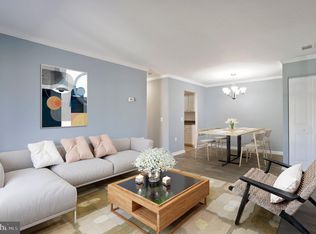 18324 Streamside Dr APT 301, Gaithersburg, MD 20879