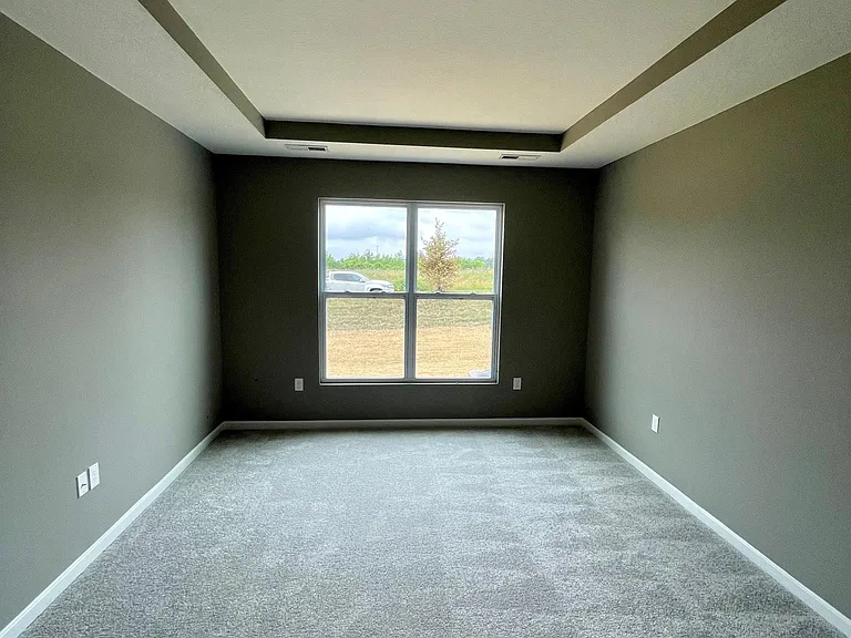 Master Bedroom (1st Floor)