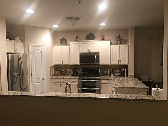 3rd image of 4122 Spicebush Dr