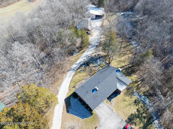 2303 S English Station Rd, Louisville, KY 40299
