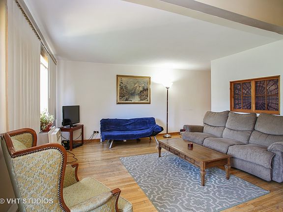 2nd image of 712 Dempster St APT F210