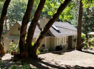 2451 W Jones Creek Rd, Grants Pass, OR 97526
