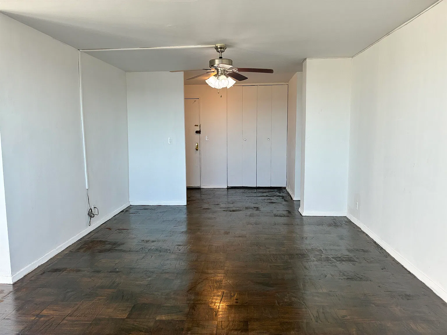 Lenox Condominium — Photo 3